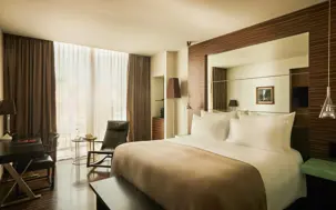 Deluxe Front Room_1