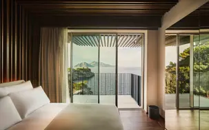 Classic Sea View (1)