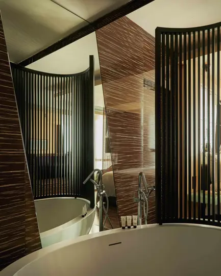 Deluxe Suite Harbour View_5