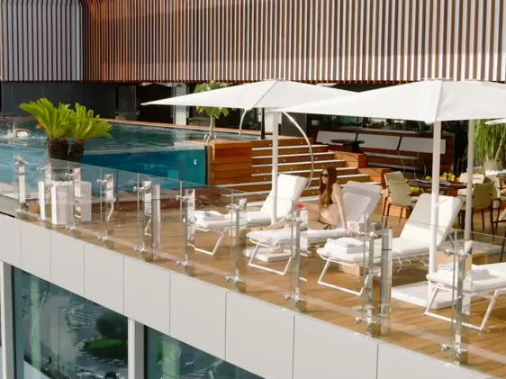 HOTEL ROMEO Napoli Piscina Con Lettini 1