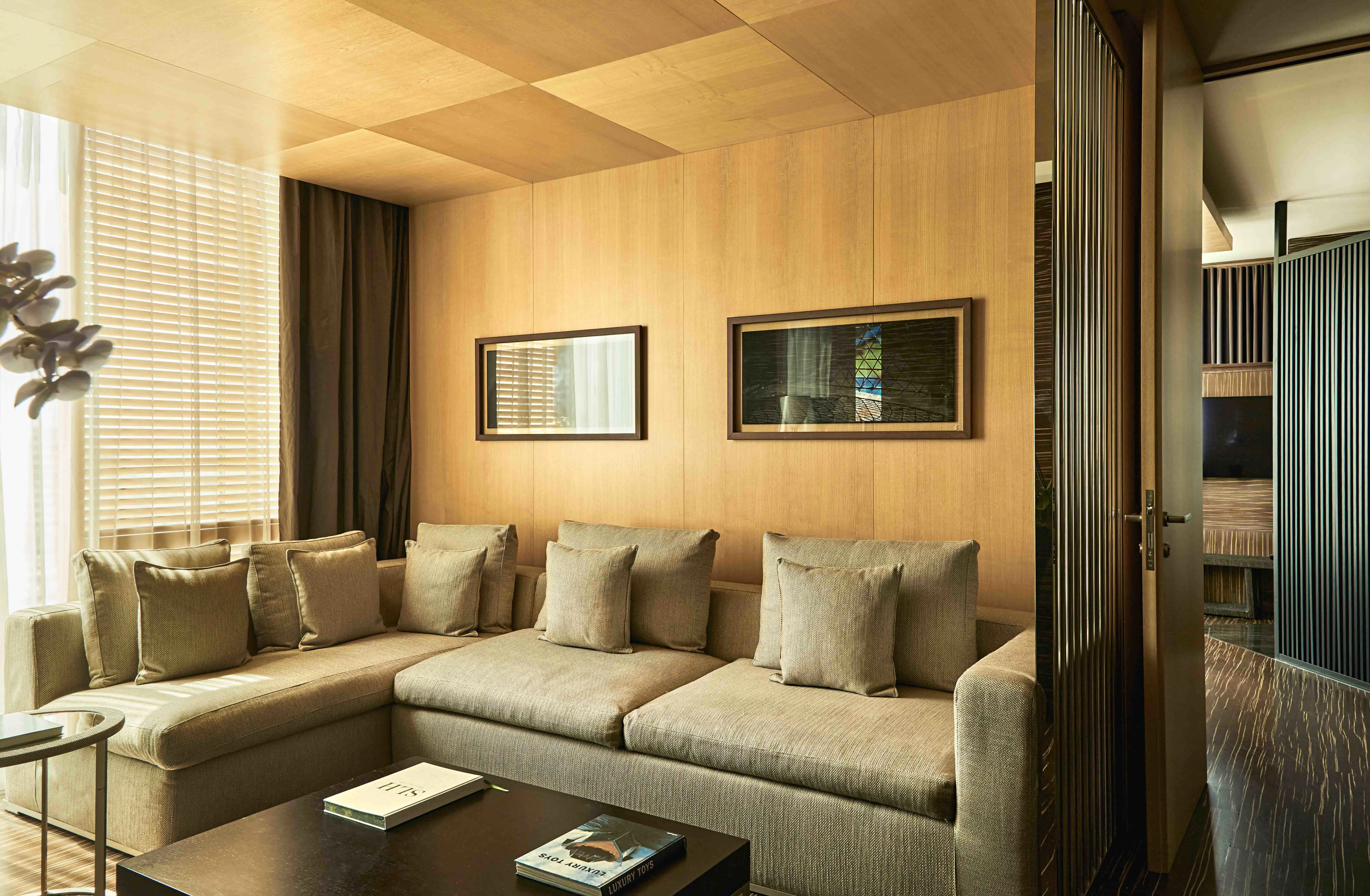 Grand Suite Harbour View_3