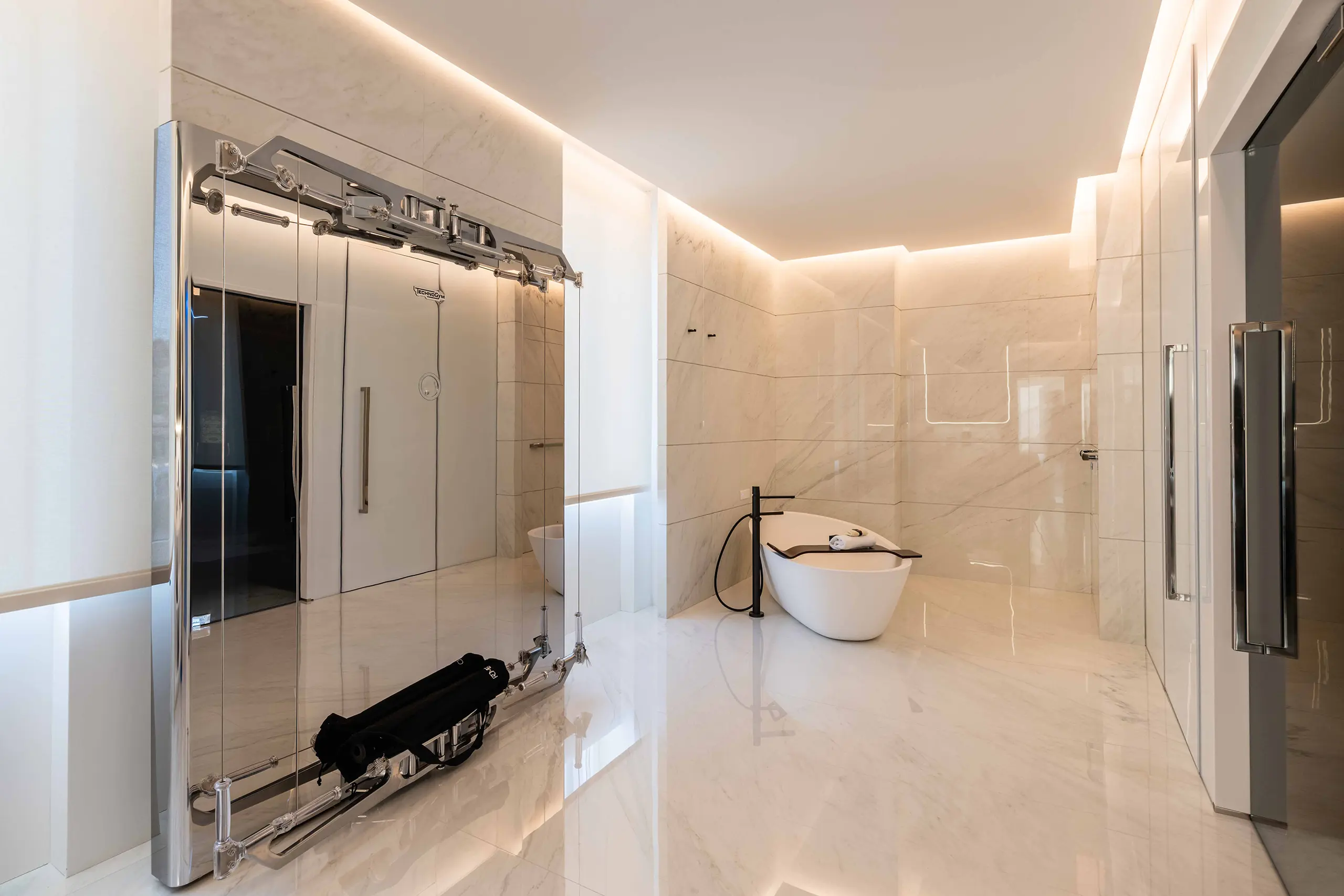 ROMEO Roma Premier Wellness Suite+ (1)