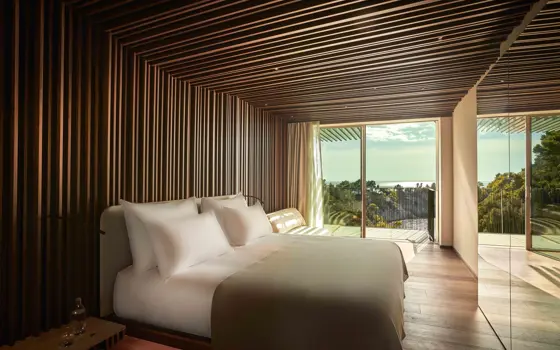 Deluxe Sea View (1) (1)