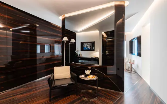 Hotel ROMEO Roma 6 Junior Suite 01