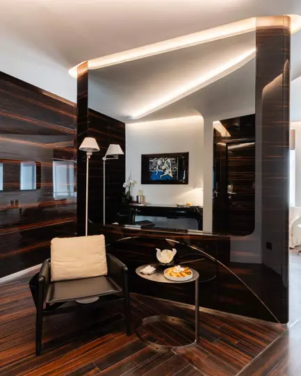 Hotel ROMEO Roma 6 Junior Suite 01