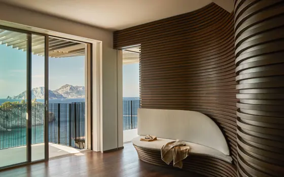 Premier Suite Sea View (2)